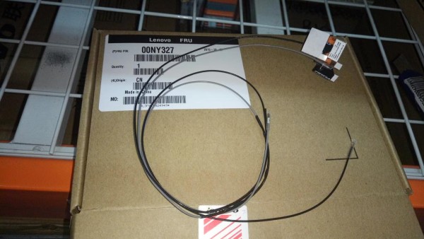 00NY327 Lenovo Antenne WLAN P70, P71