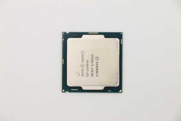 01AG123 Prozessor Intel Xeon E3-1240v6 P320